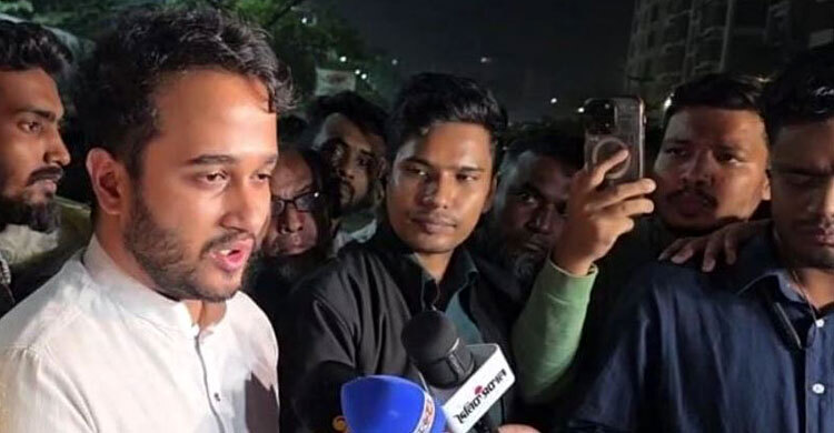 খালেদা জিয়ার স্বাস্থ্যের খোঁজ নিতে হাসপাতালে মীর স্নিগ্ধ